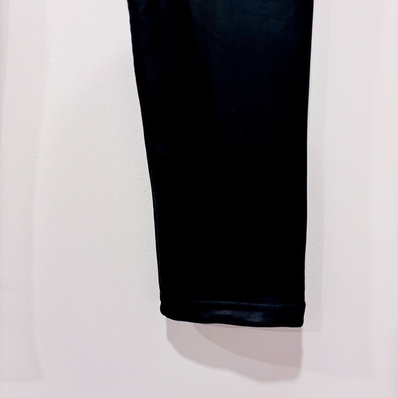 PLUSH Glossy black leggings | Sleek faux-leather look | Medium * - Picture 4 of 7